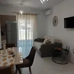 Apartment Athinais *