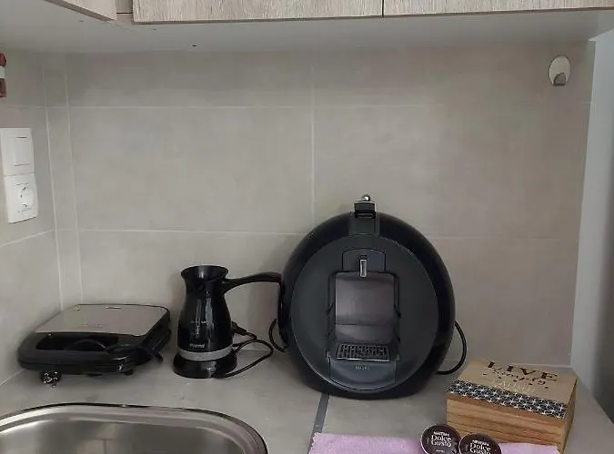 Athinais * Karystos (Evia)